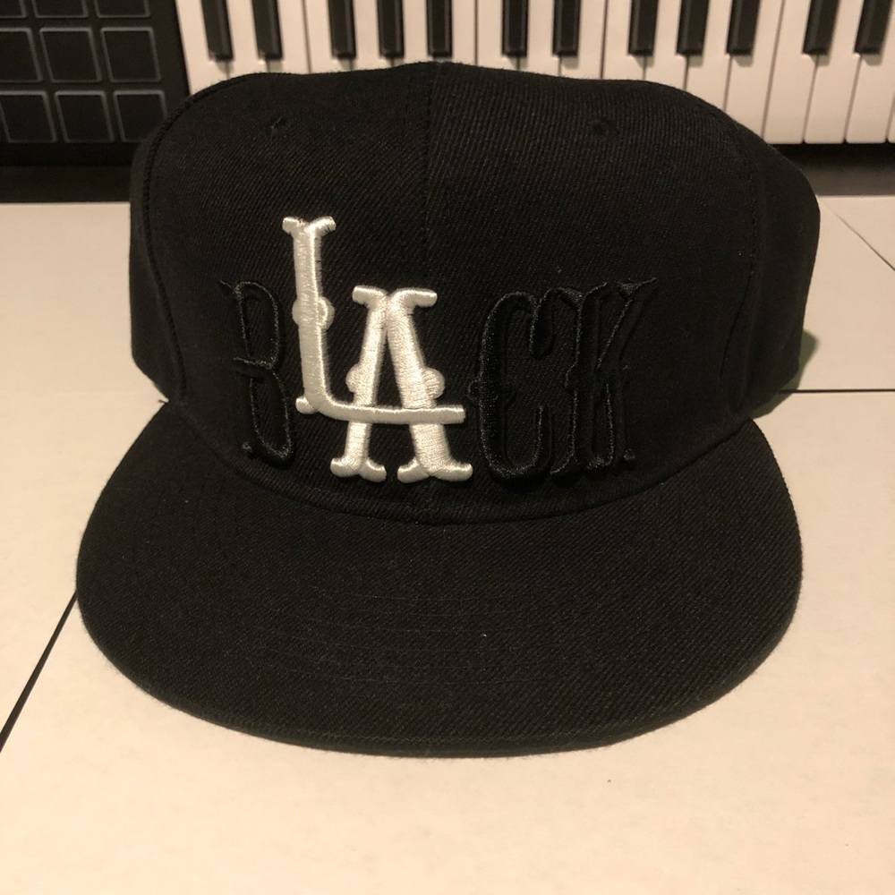 LA B”LA”CK Snapback